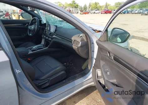 2022 Honda Accord Hybrid Sport из США, поврежденный, VIN 1HGCV3F22NA035781